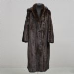 608586 Mink coat